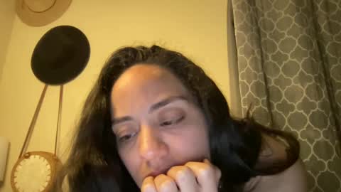 Olivia online show from February 3, 2025, 4:57 am