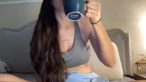 Olivia online show from February 23, 2025, 5:18 pm