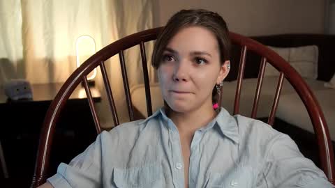 hi im Lyle online show from February 26, 2025, 9:32 am