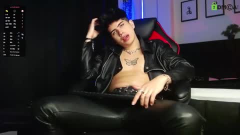 Snapshot of lylebennett_ chatting on May 18, 2026, 8:03 pm Lyle Bennett Freelance Model online show from May 18, 2026, 8:03 pm