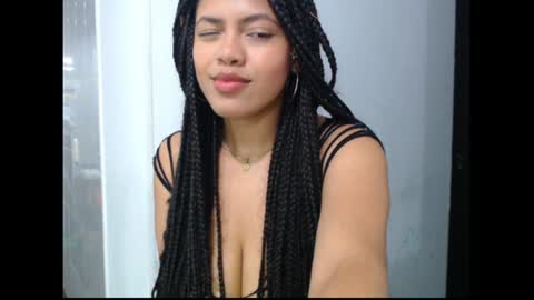 lylii_evans online show from December 28, 2024, 12:57 am