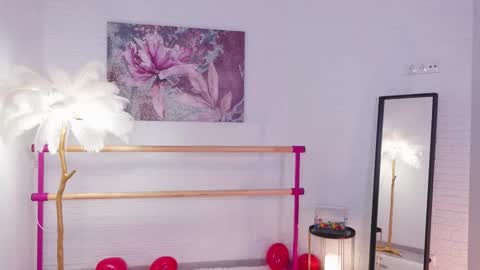 Lyly   online show from February 17, 2025, 9:46 am