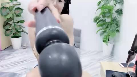 lyly_sweet97 online show from October 10, 2025, 1:26 am