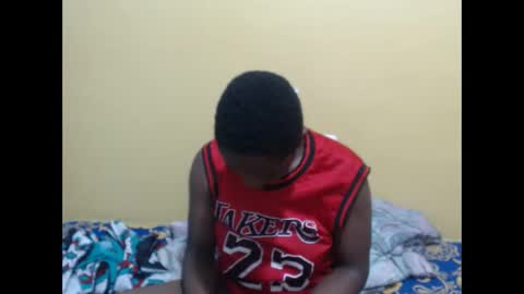 lyn_anna online show from March 4, 2025, 6:39 pm