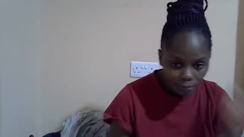 lyn_anna online show from September 18, 2025, 4:47 am