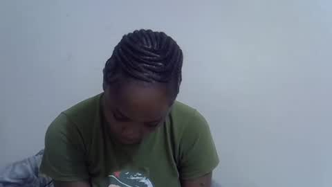 lyn_anna online show from June 3, 2026, 5:40 pm