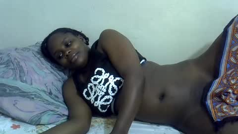 Snapshot of lyn_anna chatting on July 16, 2026, 10:27 pm lyn_anna online show from July 16, 2026, 10:27 pm