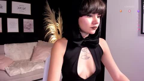 Snapshot of lyn_lebelle chatting on January 12, 2026, 6:46 pm Lyn online show from January 12, 2026, 6:46 pm