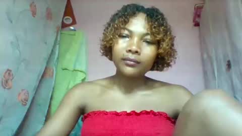 lyndah19 online show from February 4, 2026, 5:30 pm