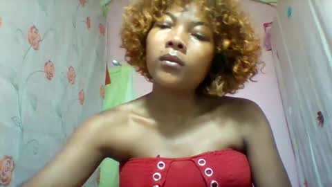 lyndah19 online show from February 19, 2026, 9:22 pm