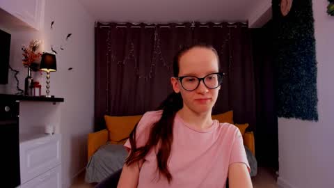 Sara online show from February 9, 2025, 10:21 pm