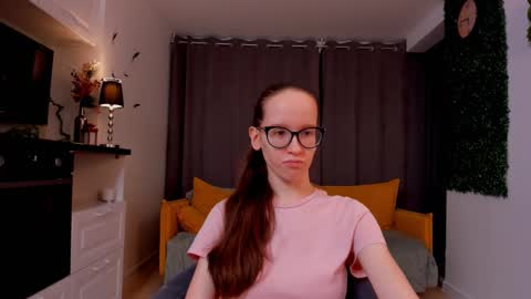 Sara online show from February 19, 2025, 4:11 pm