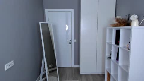  LYNN  online show from March 6, 2025, 9:14 am