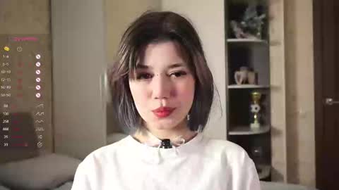 Lola online show from February 28, 2025, 7:15 am