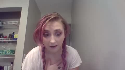 Lynn  online show from January 31, 2026, 7:34 pm