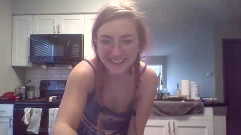 Lynn  online show from February 1, 2026, 3:43 pm