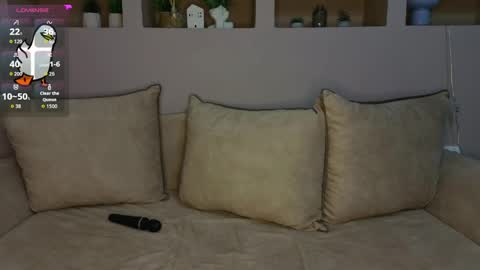 Lynn online show from April 24, 2026, 7:49 pm