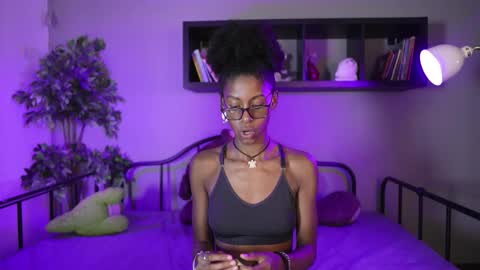 Lynx and Sun  online show from March 6, 2026, 9:11 pm