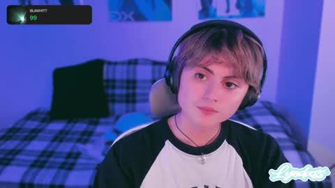 Snapshot of lyodass chatting on December 4, 2024, 2:42 am Lyodass online show from December 4, 2024, 2:42 am