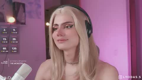 Snapshot of lyodass chatting on September 16, 2025, 12:22 am Lyodass online show from September 16, 2025, 12:22 am