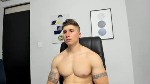 Lyonel online show from March 4, 2025, 7:43 pm