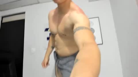 Lyonel online show from March 8, 2025, 5:43 pm