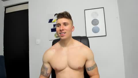 Lyonel online show from March 11, 2025, 7:25 pm