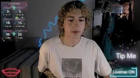 Lyric online show from November 4, 2025, 12:59 pm