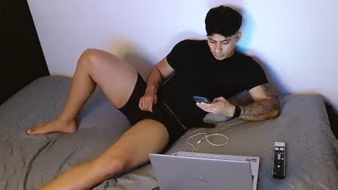 Snapshot of m1chaelx_ chatting on June 25, 2026, 5:12 am MICHAEL online show from June 25, 2026, 5:12 am