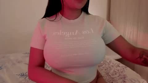 Snapshot of m1emilia chatting on May 3, 2026, 1:39 pm Emilia online show from May 3, 2026, 1:39 pm