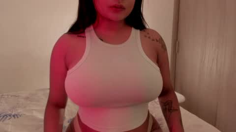 Snapshot of m1emilia chatting on May 28, 2026, 2:03 pm Emilia online show from May 28, 2026, 2:03 pm