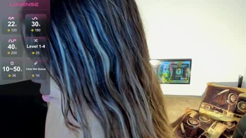 Mila online show from January 7, 2025, 2:41 pm