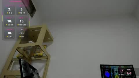 Mila online show from September 21, 2025, 2:51 pm