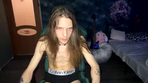 m1shq online show from December 7, 2024, 4:25 pm