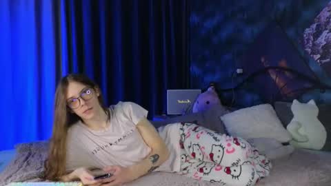 m1shq online show from December 5, 2025, 1:47 am