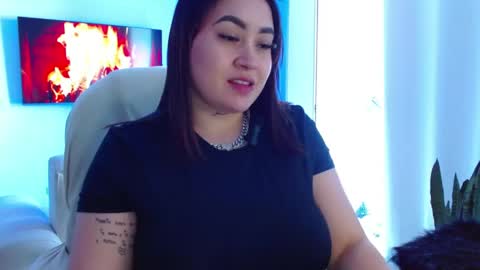 Snapshot of m33li chatting on May 15, 2026, 9:44 pm Meli online show from May 15, 2026, 9:44 pm