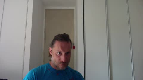 Snapshot of m4rduk81 chatting on May 31, 2026, 7:04 am m4rduk online show from May 31, 2026, 7:04 am