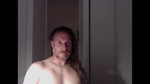 Snapshot of m4rduk81 chatting on June 1, 2026, 8:10 pm m4rduk online show from June 1, 2026, 8:10 pm