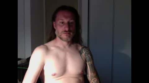 Snapshot of m4rduk81 chatting on June 8, 2026, 3:40 am m4rduk online show from June 8, 2026, 3:40 am