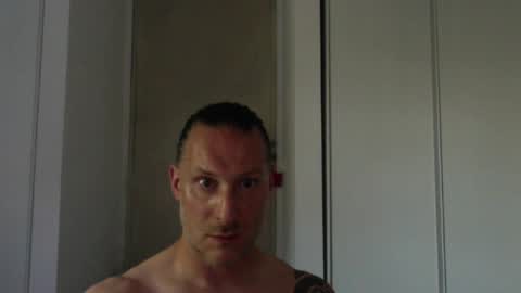 Snapshot of m4rduk81 chatting on June 17, 2026, 4:30 pm m4rduk online show from June 17, 2026, 4:30 pm