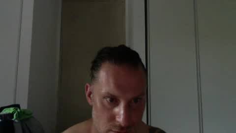 Snapshot of m4rduk81 chatting on July 15, 2026, 4:45 pm m4rduk online show from July 15, 2026, 4:45 pm