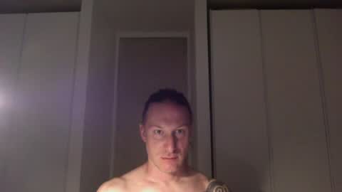Snapshot of m4rduk81 chatting on August 3, 2026, 4:00 am m4rduk online show from August 3, 2026, 4:00 am