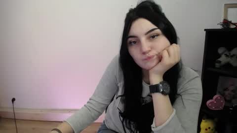 m_i_k_i_ online show from February 14, 2026, 12:24 pm