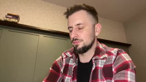 m_stephen online show from February 20, 2026, 12:29 am