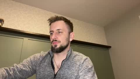 m_stephen online show from March 1, 2026, 4:03 am