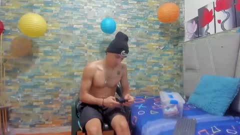 itgram pezlo josue online show from January 11, 2025, 7:49 pm