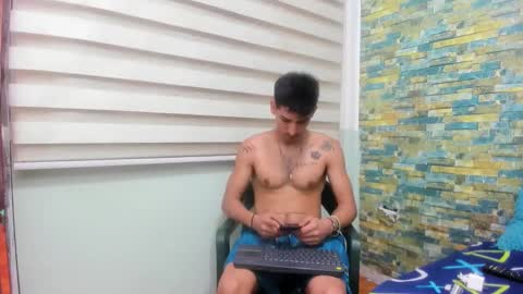 itgram pezlo josue online show from February 12, 2025, 12:33 pm