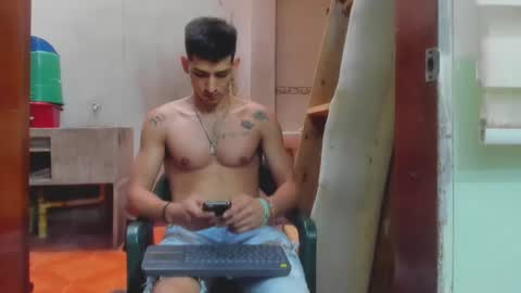 itgram pezlo josue online show from February 18, 2025, 12:06 pm