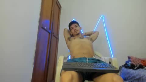 Snapshot of maaster420 chatting on December 18, 2025, 2:56 pm itgram pezlo josue online show from December 18, 2025, 2:56 pm