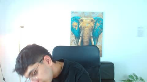 Max online show from March 31, 2026, 2:06 pm